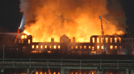 Massive warehouse fire breaks out overnight in Chelsea