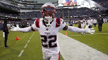 Patriots waive cornerback after loss to Rams