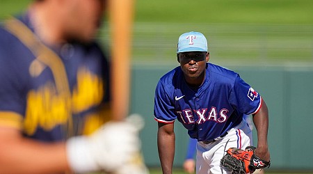 Texas Rangers add two pitching prospects and resurgent infielder to 40-man roster