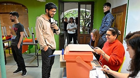 Abren centros de votación para las elecciones presidenciales y parlamentarias de Uruguay