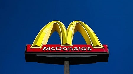 How McDonald's can learn from other fast-food giants in recovering from the deadly E. coli outbreak