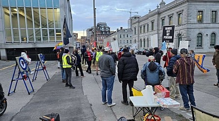 Canada Post workers rally in Kingston amid national strike