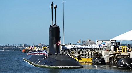 US attack submarine crew picks up top award for 'demanding' spy operations