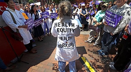 Medical residents in Rhode Island push to unionize