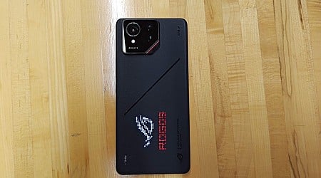 Review: Asus ROG Phone 9 Pro Lets You Play Games From Front to Back