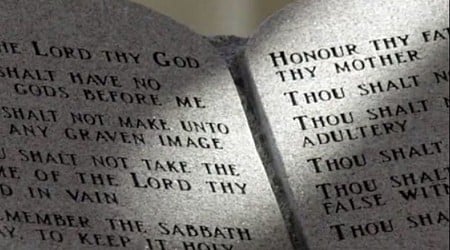 Appeals court extends hold on Louisiana law requiring the Ten Commandments in classrooms