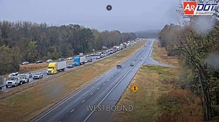 TRAFFIC ALERT: Multiple crashes cause Conway traffic backup on Interstate 40