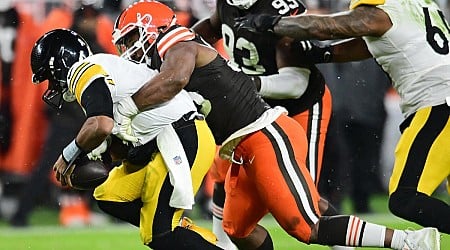 Browns' Myles Garrett dominates Steelers with three first-half sacks after demanding T.J. Watt apology