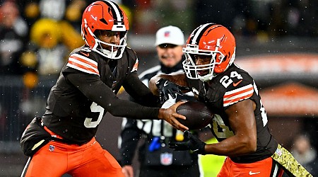 Browns RB Nick Chubb powers in for memorable touchdown vs. Steelers