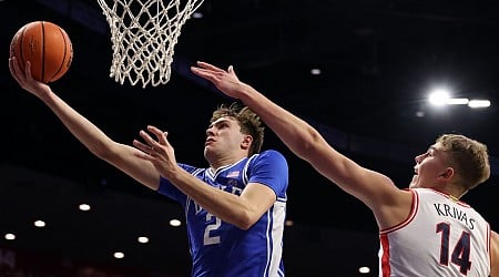 Cooper Flagg quiets Arizona crowd as Duke aces first road test