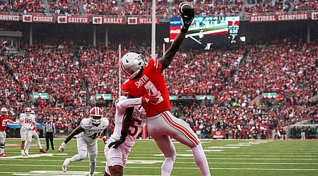 No. 2 Ohio State takes control in the 2nd half and runs over No. 5 Indiana 38-15