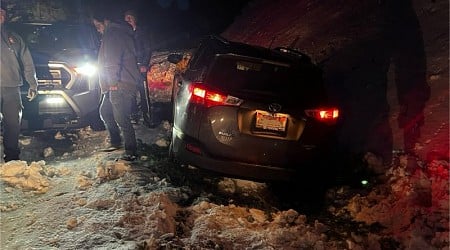 20 cars stranded in Oregon snow after faulty GPS directions