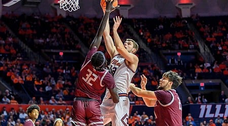 Illinois men's basketball routs Little Rock 92-34