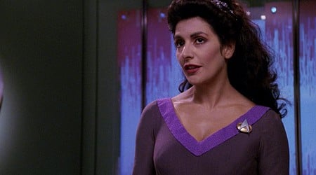 Why Deanna Troi Lost Her Accent In Star Trek: The Next Generation