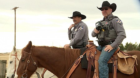 Mounted deputies use more traditional approach to target speeders