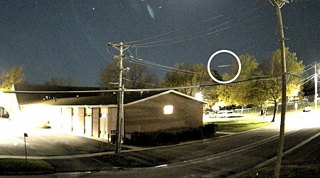 Starlink satellite falls to Earth, burns up as stunning fireball over US (video)