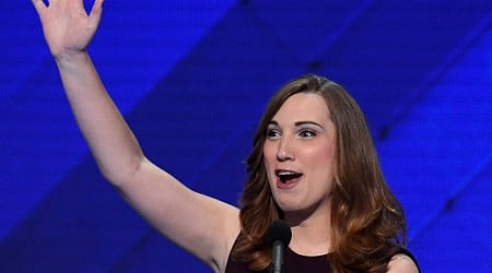 Democrata é primeira mulher trans eleita ao Congresso dos Estados Unidos