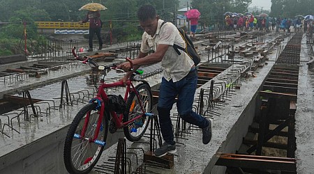 Tropical Storm Sara makes landfall in Belize