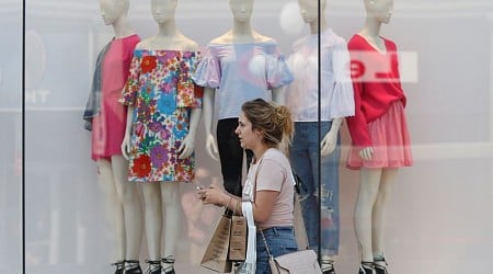 Canada's September retail sales add to signs of rebound in consumer spending