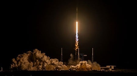 SpaceX launches 23 Starlink satellites from Florida (video)