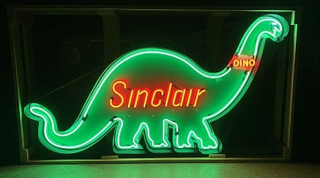 Neon Sinclair Dino Sign at No Reserve