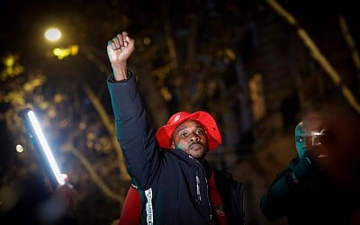 En Martinique, Rodrigue Petitot, le leader du mouvement contre la vie chère, a été placé en détention