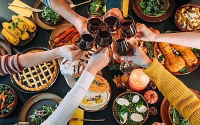 How the cost of hosting Thanksgiving is changing