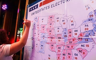 Democrats Have Bigger Problems Than the Electoral College