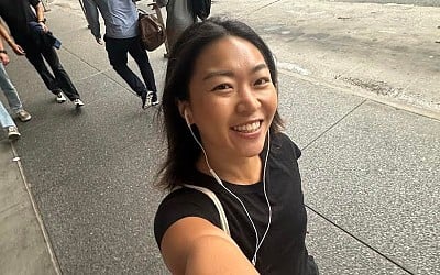 A supercommuter who travels to New York City from DC shares why her 4 a.m. wakeup is worth it