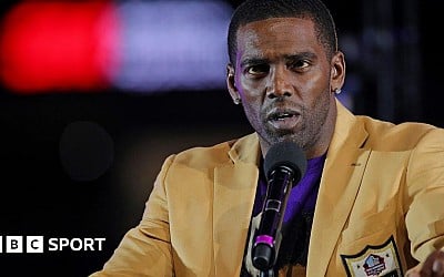 NFL Hall of Famer Moss receiving cancer treatment