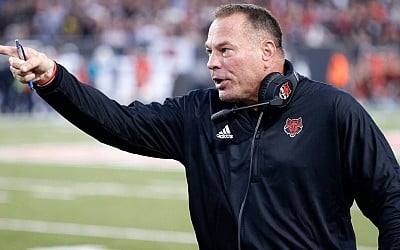 Arkansas St. extends Jones' contract through '29