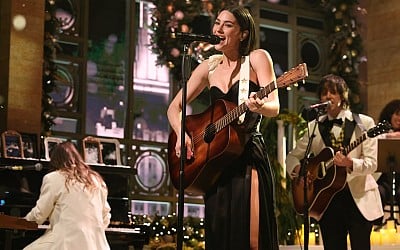 Watch Gracie Abrams Perform “That’s So True” and “I Love You, I’m Sorry” on Saturday Night Live