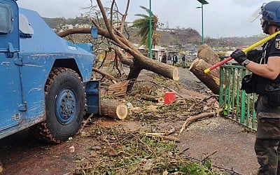 "A Mayotte, l’Etat va devoir éviter le chaos" : le regard du général Jean-Marc Descoux après le cyclone Chido