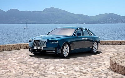 The Rolls-Royce Ghost Series II glides into the DMs of the world’s 1 per cent