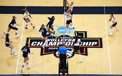 Volleyball Championship Between Penn State And Louisville Will Crown First Woman Head Coach