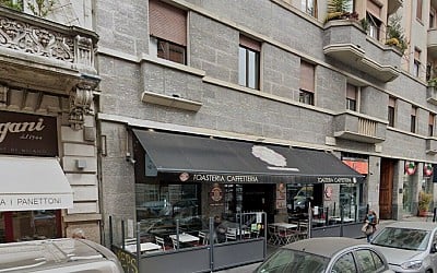 Fuga di monossido di carbonio in un ristorante a Milano: cinque persone intossicate in piazza Argentina