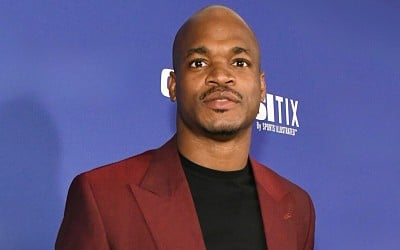 Ex-NFL Star Adrian Peterson Has Warrants Out for His Arrest