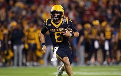 WVU QB Greene says he'll enter NFL draft as WR