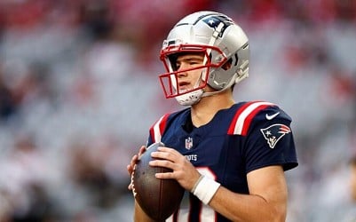 What experts are predicting for Sunday's Patriots-Bills game