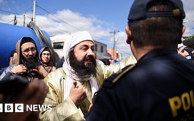 Guatemala police clash with Jewish sect over 160 at-risk children