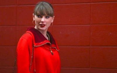 Taylor Swift gifts children’s hospital patient a twinning outfit