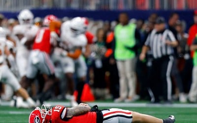 Georgia QB Carson Beck Undergoes Season-Ending Surgery on Elbow Injury Amid CFP