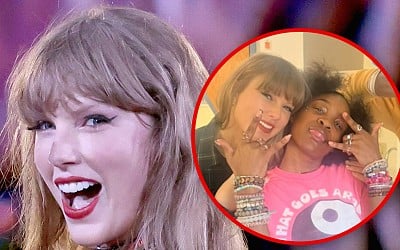 Taylor Swift Sends Christmas Gift to Teenage Hospital Patient