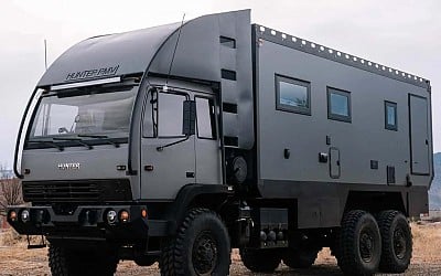 Hunter RMV’s Sherpa XLE built on military-grade 6×6 chassis comes with amenities of modern, off-grid RV