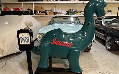 Sinclair Dinosaur Children’s Ride at No Reserve