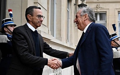 Le gouvernement de François Bayrou passé au crible : Sortants, poids lourds, ex-de gauche.. Ce qu’on retient