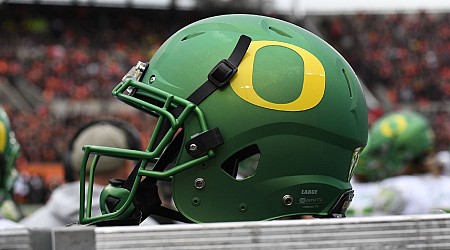 Oregon football, hoops land multisport star Kendre' Harrison