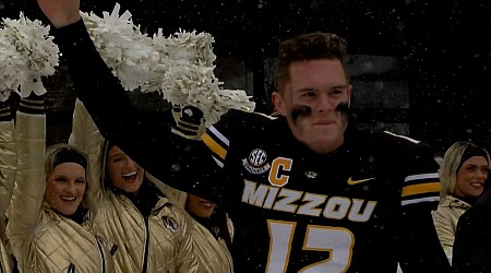 Mizzou sends seniors off with snowy Battle Line Rivalry win