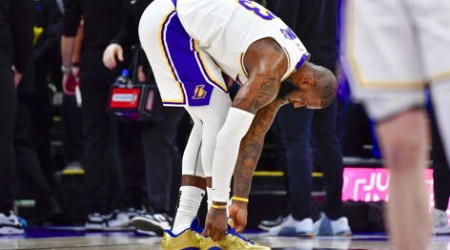 Sleep Deprived LeBron James Is Worried As This NBA Team Keeps Lakers In The Dark: “Very Challenging”