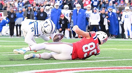 Patriots-Colts Stock Watch: Henry's blunder proves costly in Pats loss